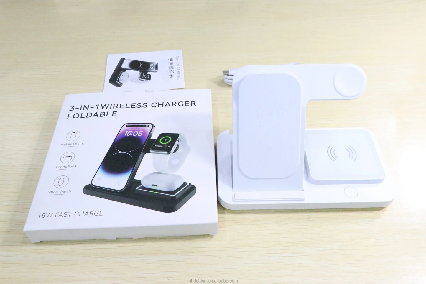 2025 New Trending 3 in 1 Wireless Charger Stand with Night Light 15w Fast Charging for Phone Watch Earphone