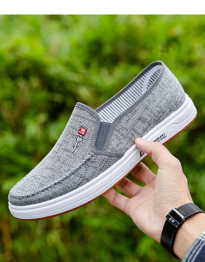 Men's shoes are breathable and light old Beijing cloth shoes men's low top canvas shoes and lazy work shoes 2023