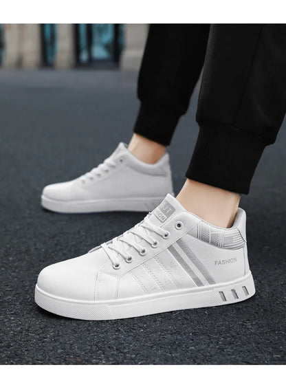 Big size new all-match men's shoes Korean version of the flow of boys in the board shoes casual sports shoes sneakers