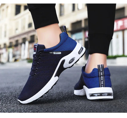 Men's shoes spring new trend men's shoes breathable lace-up running shoes Korean version of light casual walking shoes men