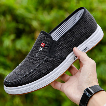 Men's shoes are breathable and light old Beijing cloth shoes men's low top canvas shoes and lazy work shoes 2023