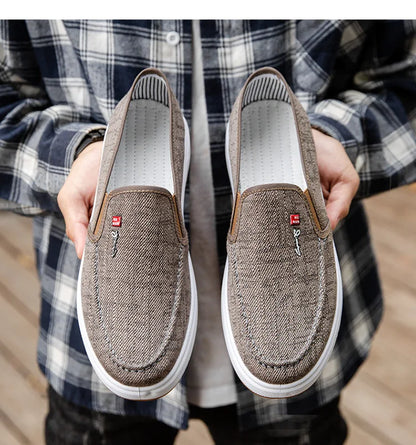 Men's shoes are breathable and light old Beijing cloth shoes men's low top canvas shoes and lazy work shoes 2023